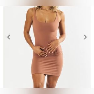 ALPHALETE ULTRASOFT ALLURE DRESS SZ LARGE OPEN BACK GYM WORKOUT ATHLEISURE MAUVE